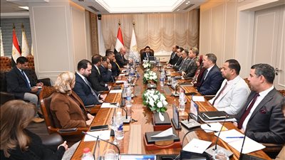 وزير الرياضة يجتمع مع مجلس إدارة اتحاد الخماسي الحديث لمناقشة خطط التطوير