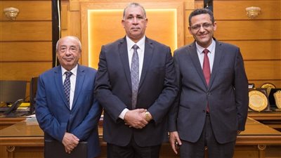 النقابات المهنية تجتمع بـ