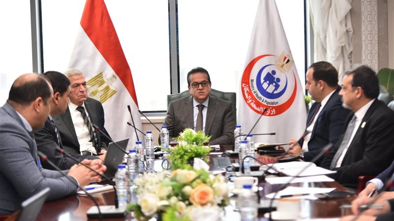اجتماع د.خالد عبدالغفار،