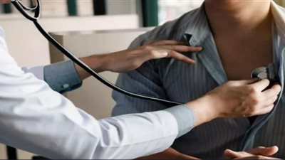 حتى لا يتوقف فجأة، جمال شعبان يكشف سر تسارع دقات القلب ويحذر من أدويته