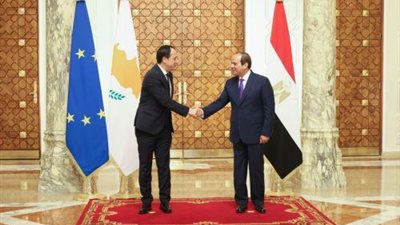 بعد قليل، الرئيس القبرصي ورئيس الحكومة اليونانية يصلان إلى القاهرة للقاء السيسي