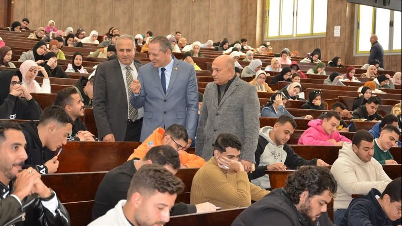 رئيس جامعة دمياط
