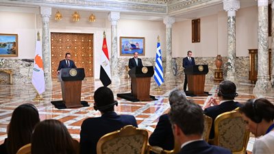 10 صور ترصد تفاصيل القمة المصرية اليونانية القبرصية بقصر الاتحادية