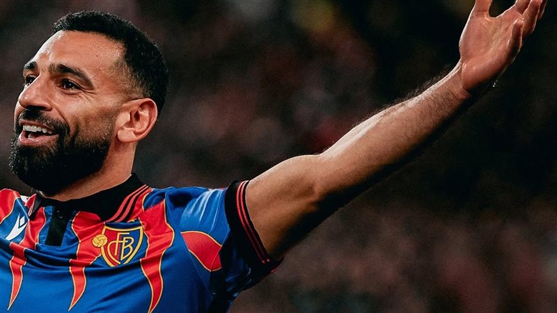 محمد صلاح بقميص بازل