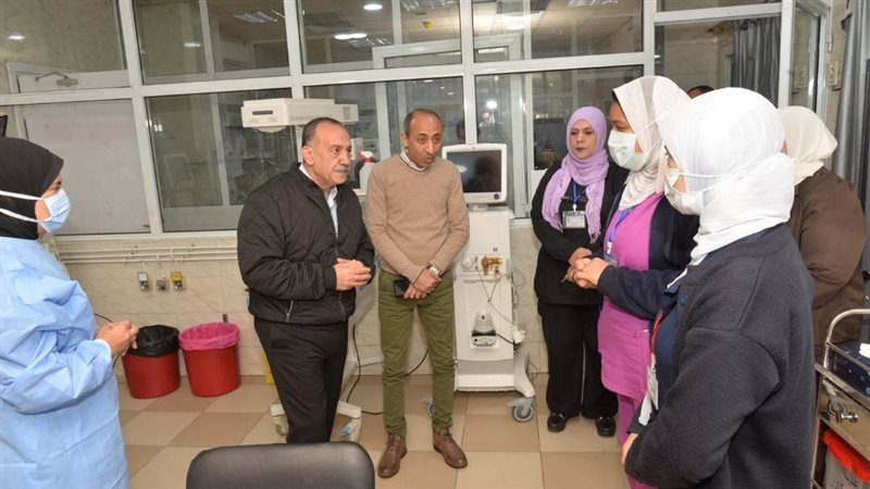 محافظ أسيوط بمستشفى