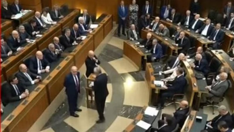 بدء عملية اقتراع