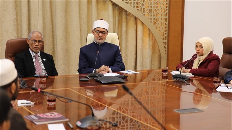 مفتي الجمهورية يبحث