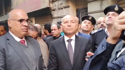 لجنة هندسية لمعاينة عقار التوفيقية المحترق