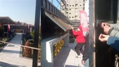 رئيس مدينة الزقازيق يشن حملة مكبرة على المحال التجارية والكافيهات غير المرخصة