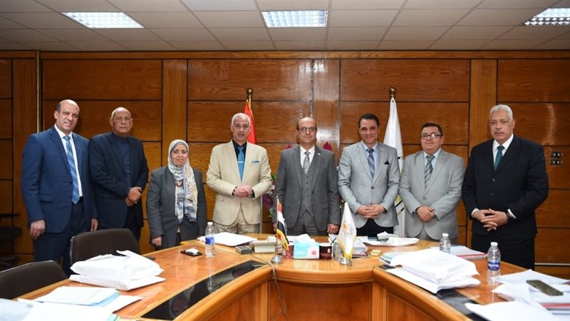 جامعة أسيوط تعقد