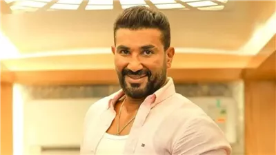 يضم 9 أغاني، تفاصيل ألبوم أحمد سعد 