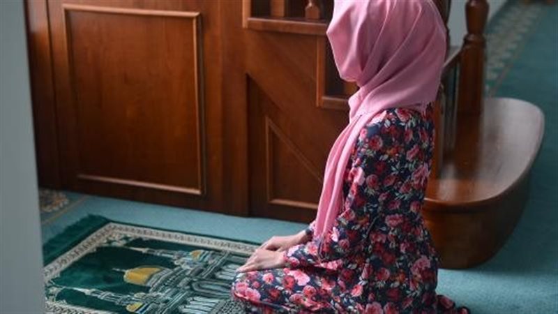 ستر قدم المرأة في