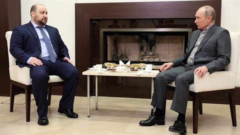 بوتين ولوغونوف