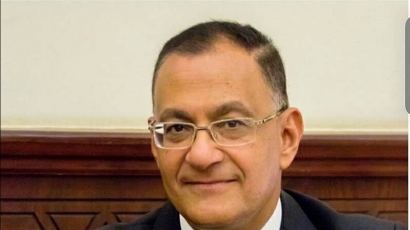 د.أحمد دياب استشاري
