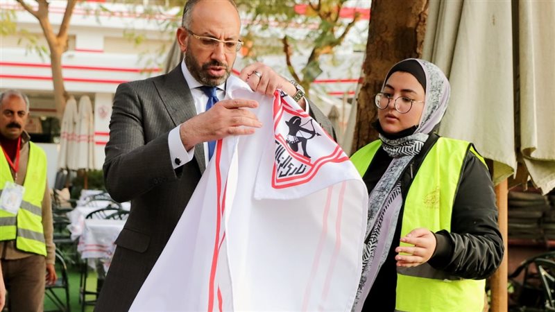 الدكتور حسام المندوة