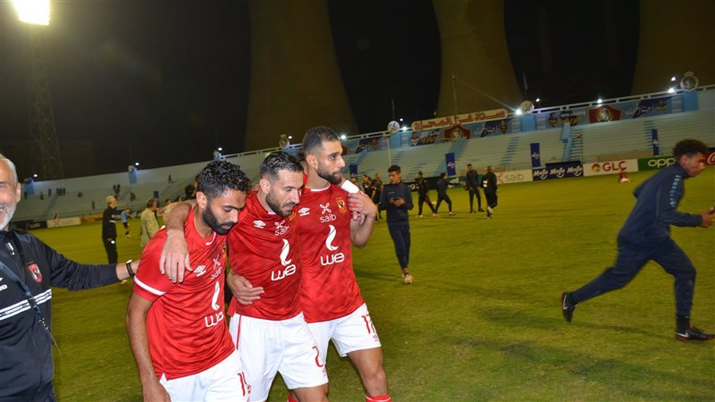 معلول يغادر استاد