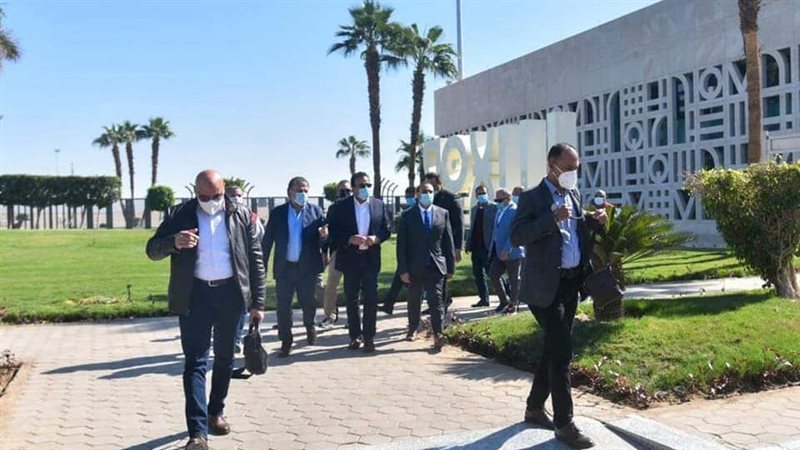 عبدالغفار يتفقد التأمين