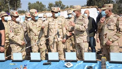 وزير الدفاع يتفقد معسكر إعداد وتأهيل مقاتلي شمال سيناء.. ويلتقى برجال الجيش الثاني الميداني