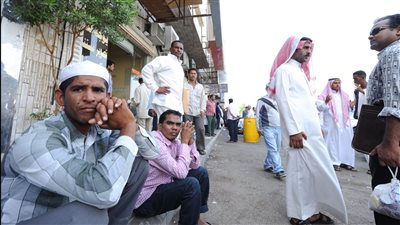 خطوات الحصول على رخصة العمل السعودية للوافدين 