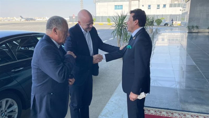 وزير الرياضة يستقبل
