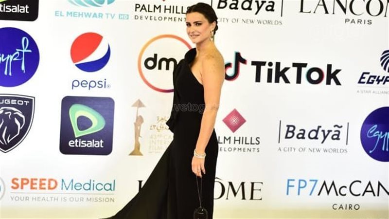 نور