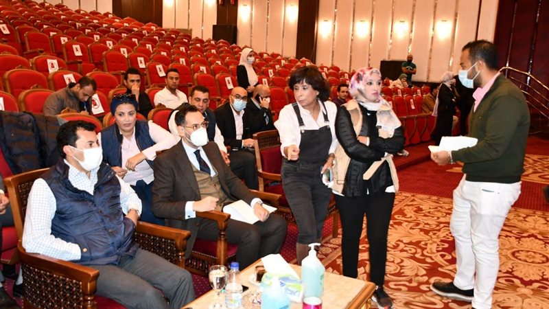 وزير الشباب يشهد