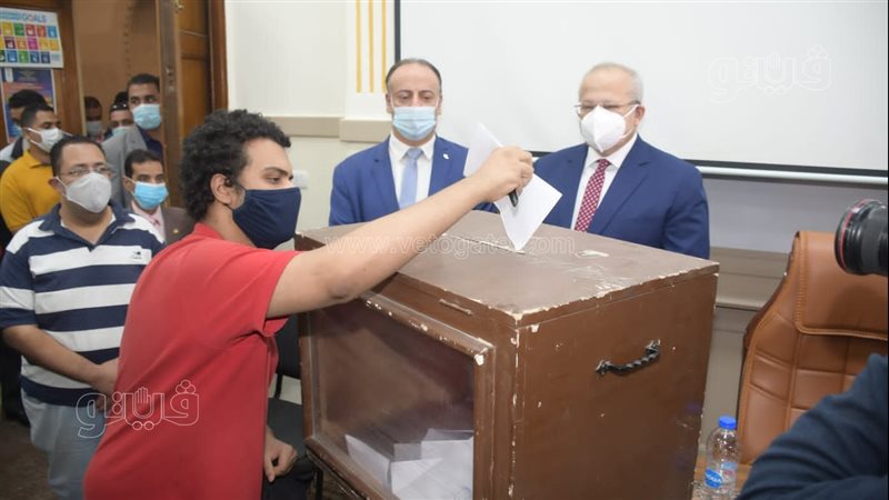 الدكتور محمد عثمان