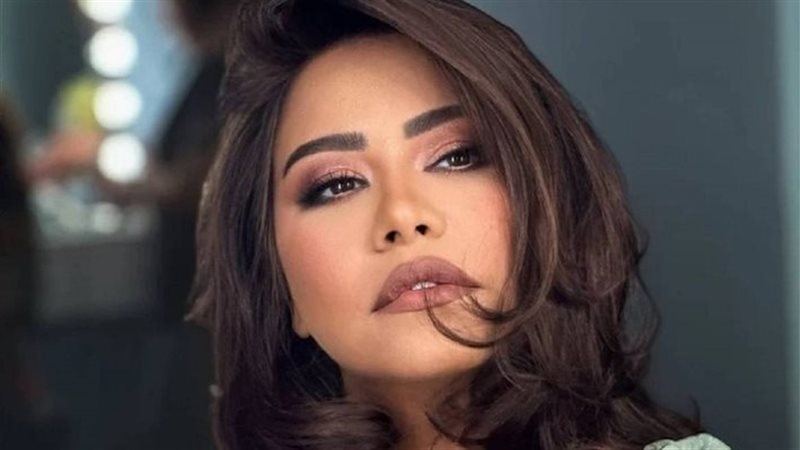 الفنانة شيرين عبد