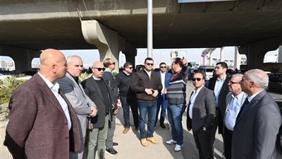 الشربيني يوجه بإزالة المخلفات بالطرق والمحاور ووضع برنامج زمني لتنفيذ ممشى على محور 26 يوليو