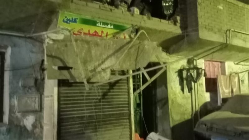 سقوط حائط بمنزل بشبرا