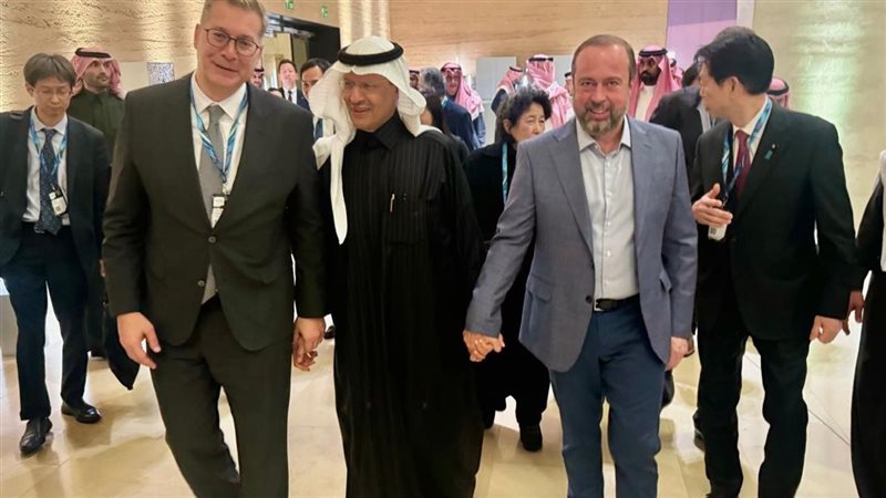 بدوي خلال الزيارة،فيتو