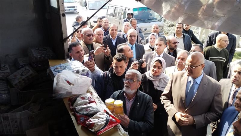محافظ القليوبية خلال