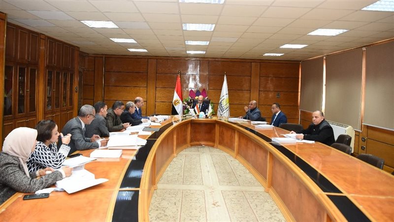اجتماع رئيس جامعة