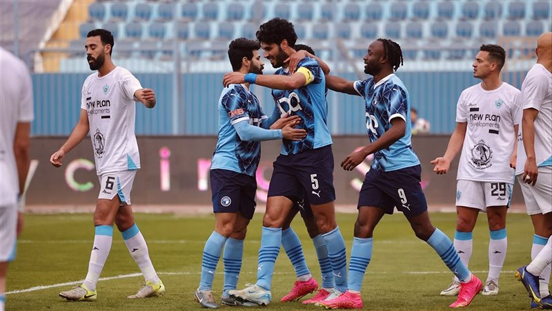 بيراميدز، فيتو