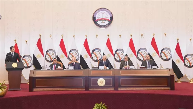 جانب من الافتتاح،