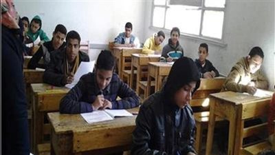 انطلاق امتحانات الشهادة الإعدادية بالقاهرة اليوم، 211342 طالبا يؤدون الامتحانات في 722 لجنة، غرفة عمليات على مدار الساعة، وتحذير للطلاب والمراقبين