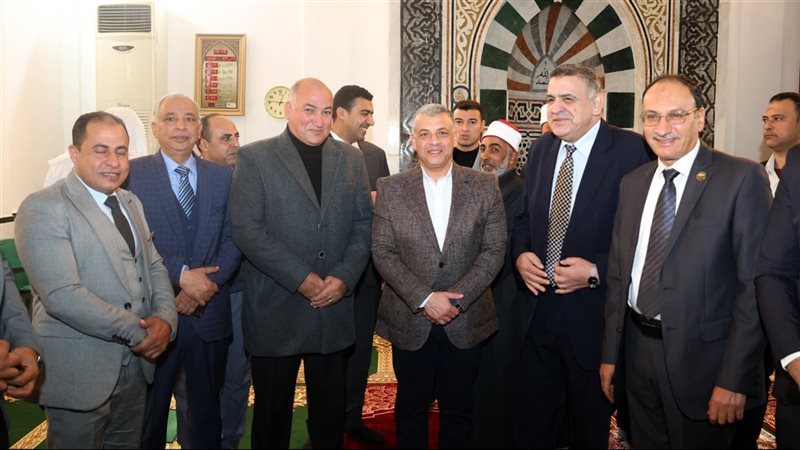 جانب من لقاء المحافظ