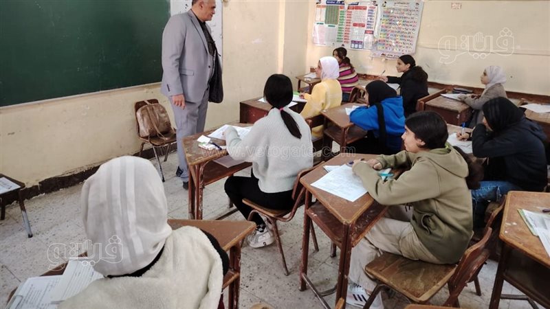 طلاب الشهادة الإعدادية،