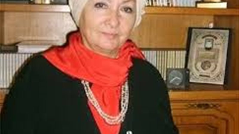 الدكتورة زينب عبد