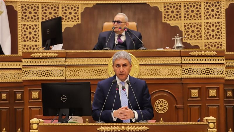 وزير السياحة أمام