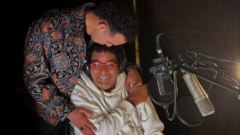 محمد منير ومصطفي