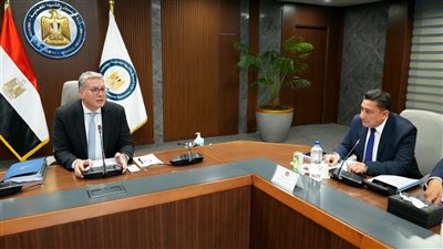 وزير البترول: خطة للاستفادة من ميناء الحمراء لتعزيز تداول وتجارة الطاقة