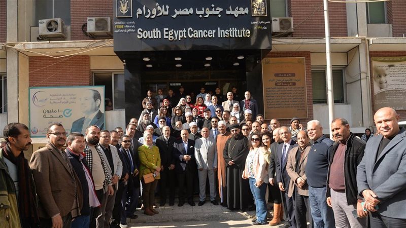 محافظ أسيوط وأعضاء