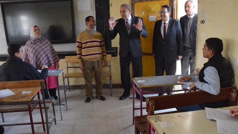 محافظ الغربية يتفقد