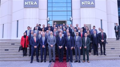 وزير الاتصالات يشهد مراسم توقيع ملاحق تراخيص خدمة الاتصال عبر الواي فاي
