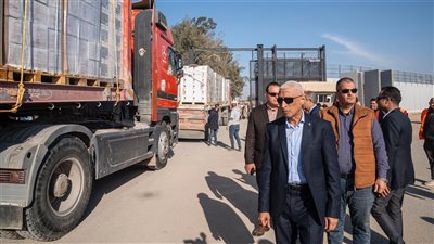 محافظ شمال سيناء يتفقد معبر رفح ومستشفيي الشيخ زويد والعريش