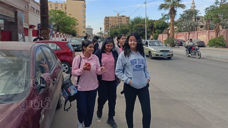 خروج طلاب الشهادة
