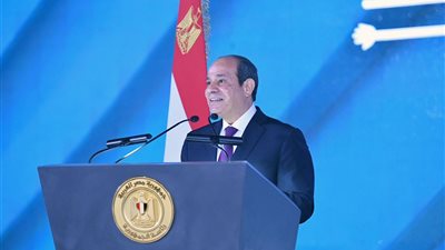  السيسي: يقظة القوات المسلحة والشرطة ووعي المواطنين ووحدتهم حائط الصد ضد أهل الشر