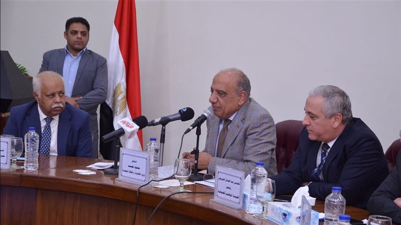 الدكتور محمود عصمت