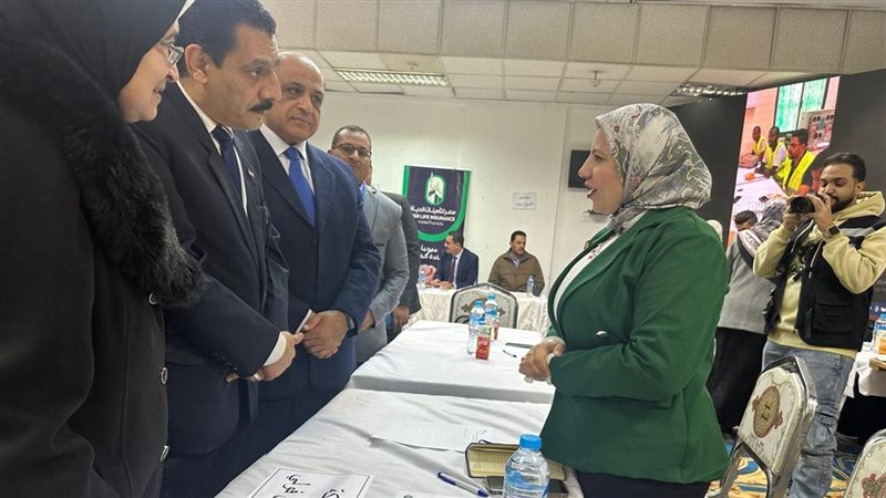ملتقى توظيفي لخريجي